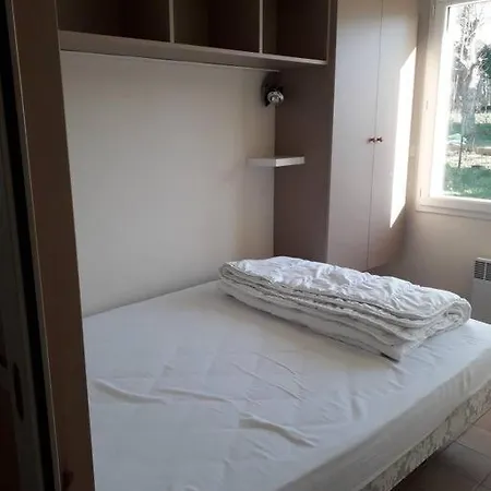 Maison Calme Proche - La Roseraie