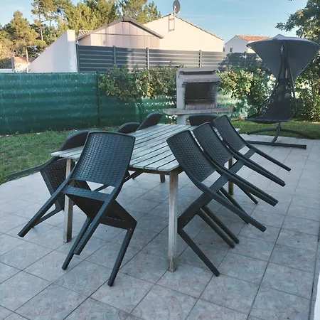 Maison Calme Proche - La Roseraie Vakantiehuis *