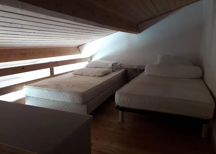 بيت للعطل Maison Calme Proche - La Roseraie